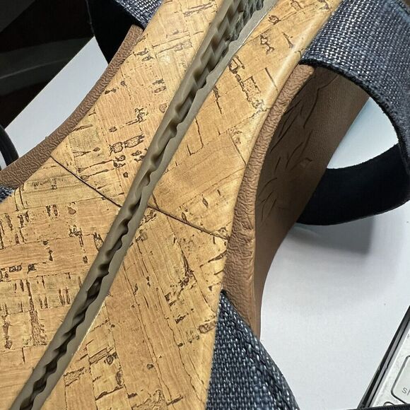 Skechers Luxe Foam Wedge Women's 11 Blue Fabric Sandals Sling Back Open Toe NEW - Picture 11 of 12